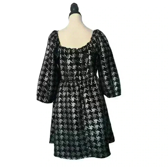 Moon River Metallic Black/ Silver Dress Size Medium. Great for parties new - Picture 5 of 9